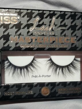 KISS Lash Couture Masterpiece Faux Mink Lashes - Prêt-À-Porter (Black)